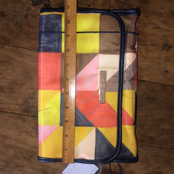 NWT Tartan + Wine Patchwork Travel Make-up travel Bag - Picture 13 of 16